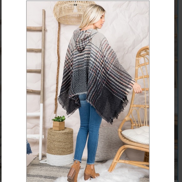 Two Tone Hooded Poncho - Picture 6 of 9